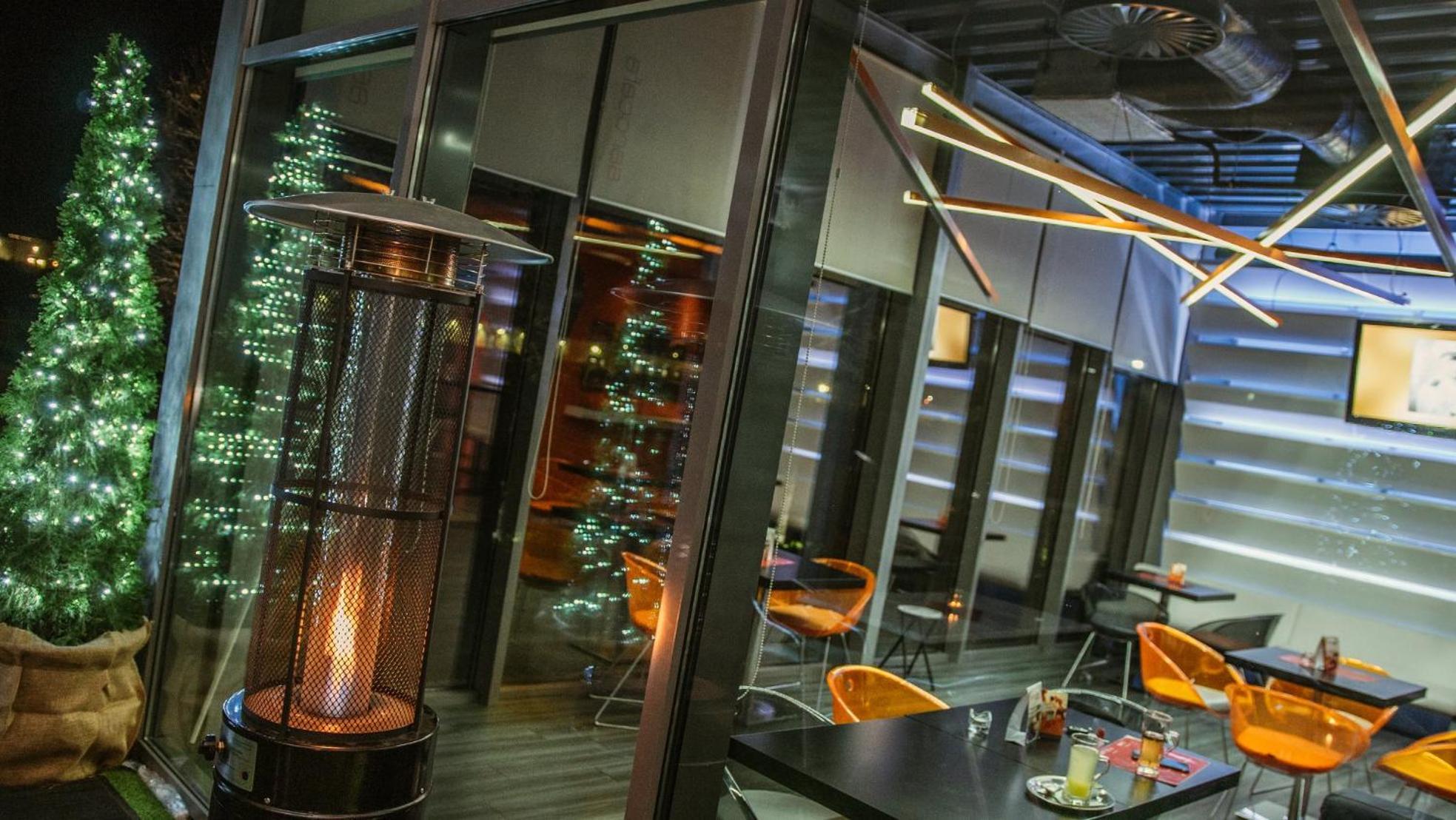 Aerocafe Hotel Партизанске Екстериор снимка