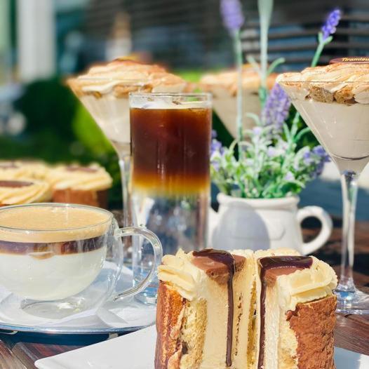 Aerocafe Hotel Партизанске Екстериор снимка