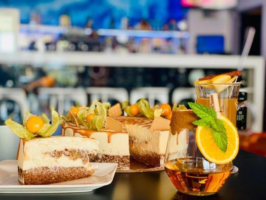 Aerocafe Hotel Партизанске Екстериор снимка